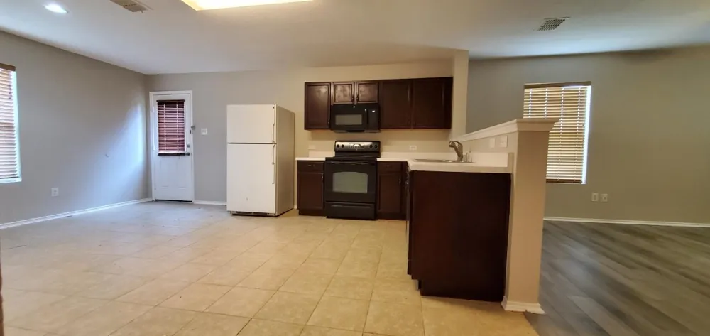 1425 Whitewater Little Elm, TX 75068