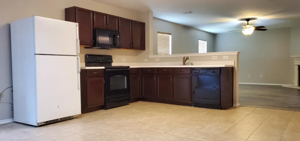1425 Whitewater Little Elm, TX 75068