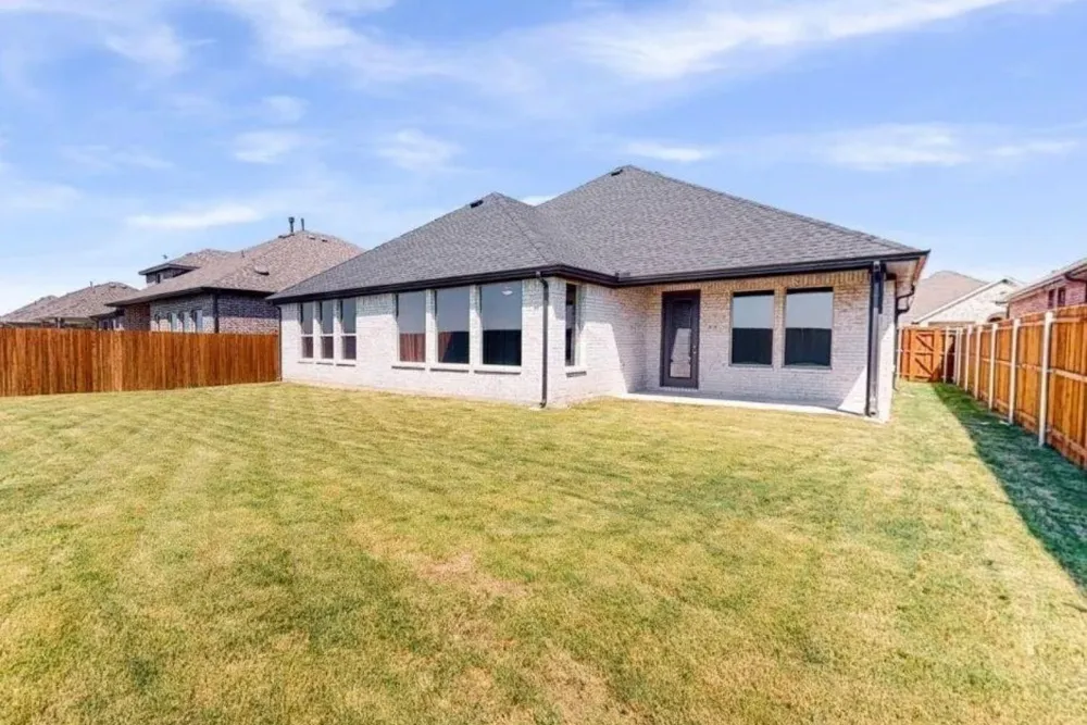 1432 Lawnview Drive Forney, TX 75126