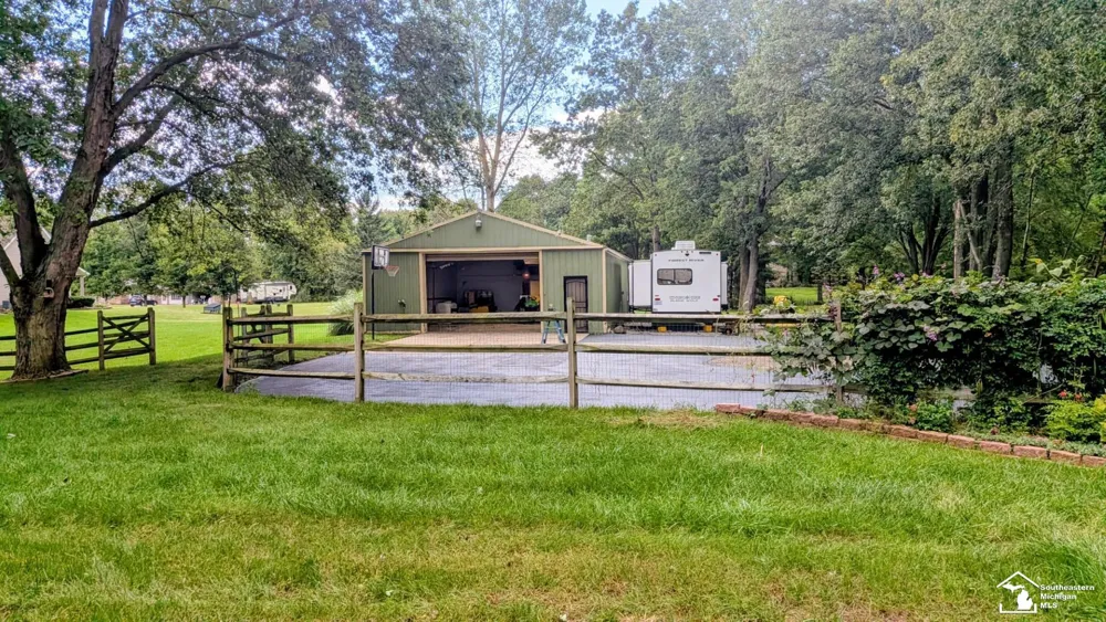 10315 Secor Road Bedford Township, MI 48182