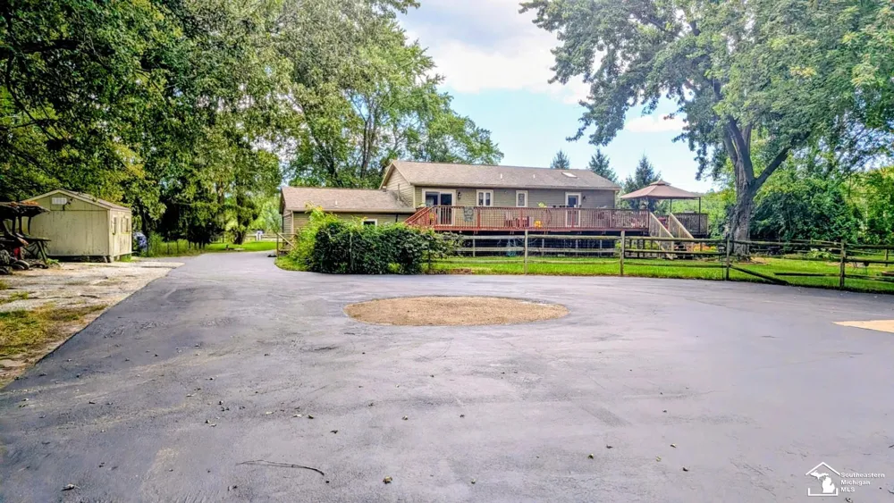 10315 Secor Road Bedford Township, MI 48182