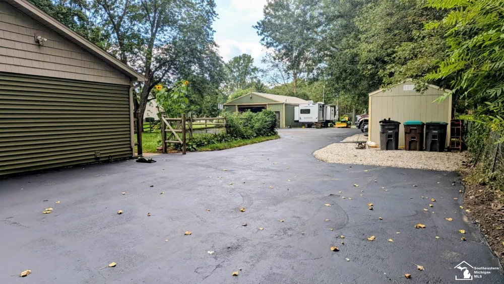 10315 Secor Road Bedford Township, MI 48182