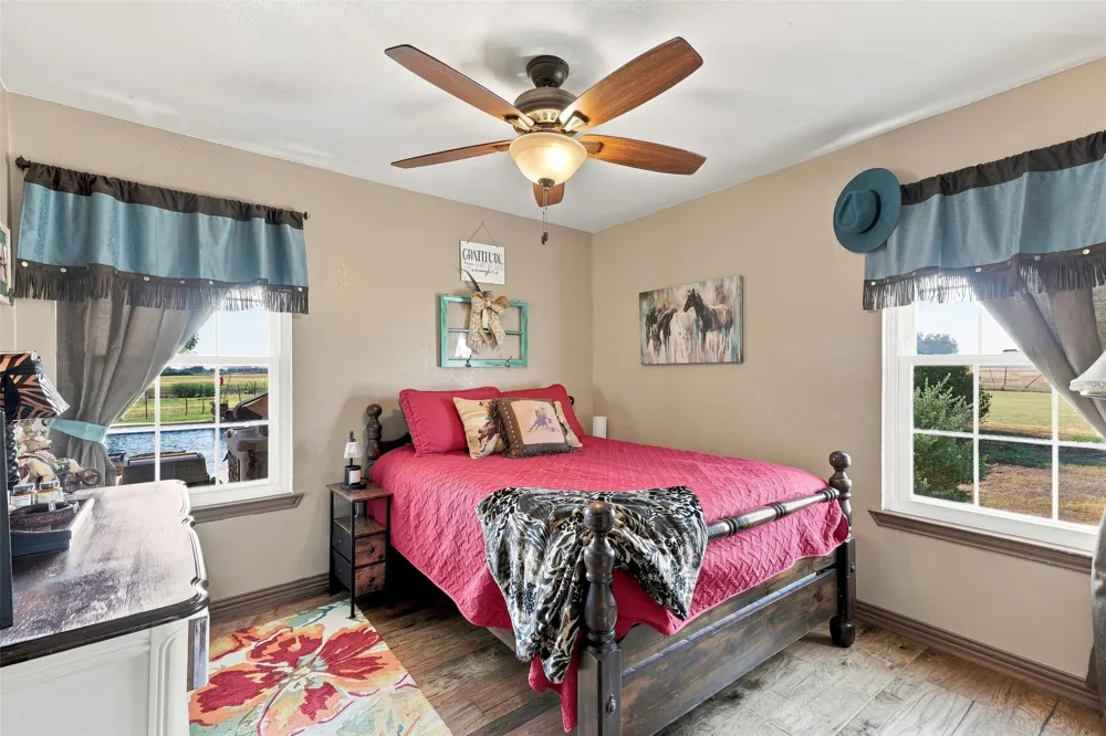 900 Leech Poolville, TX 76487