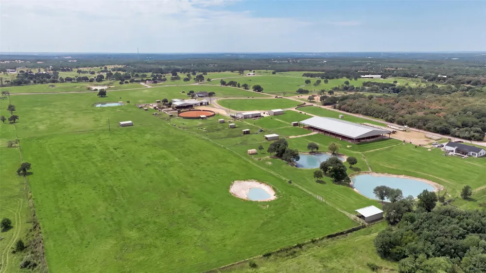 900 Leech Poolville, TX 76487