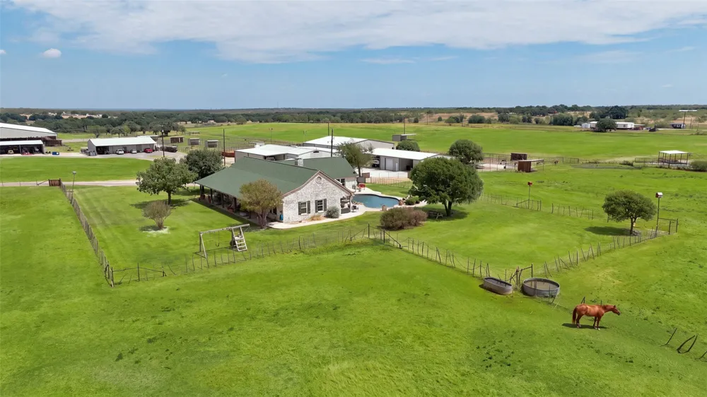 900 Leech Poolville, TX 76487