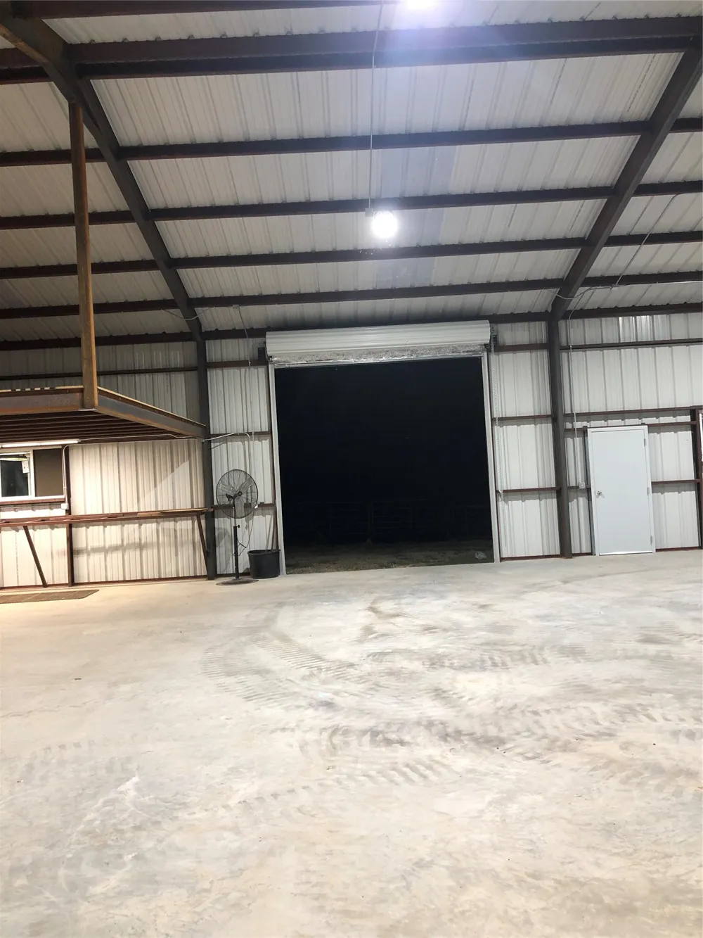 900 Leech Poolville, TX 76487