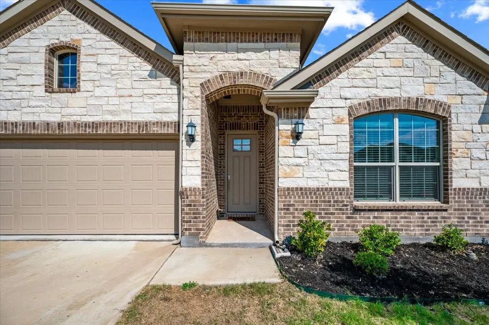 2109 Esher Drive Little Elm, TX 75068