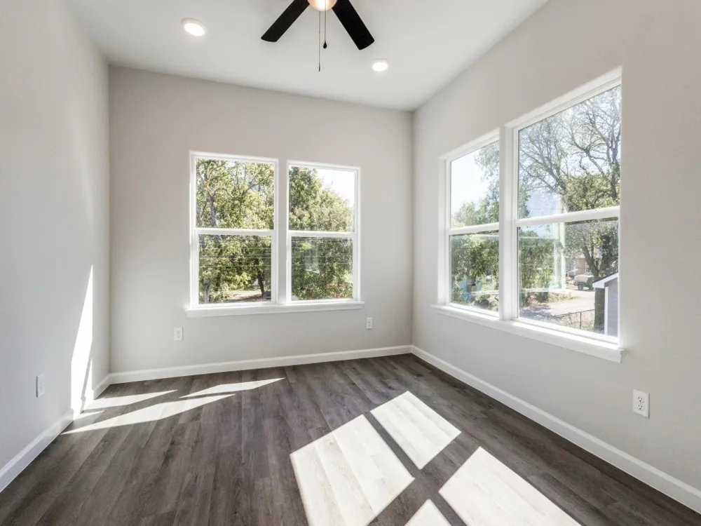 309 Braz Street Bonham, TX 75418