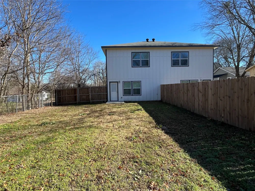 309 Braz Street Bonham, TX 75418