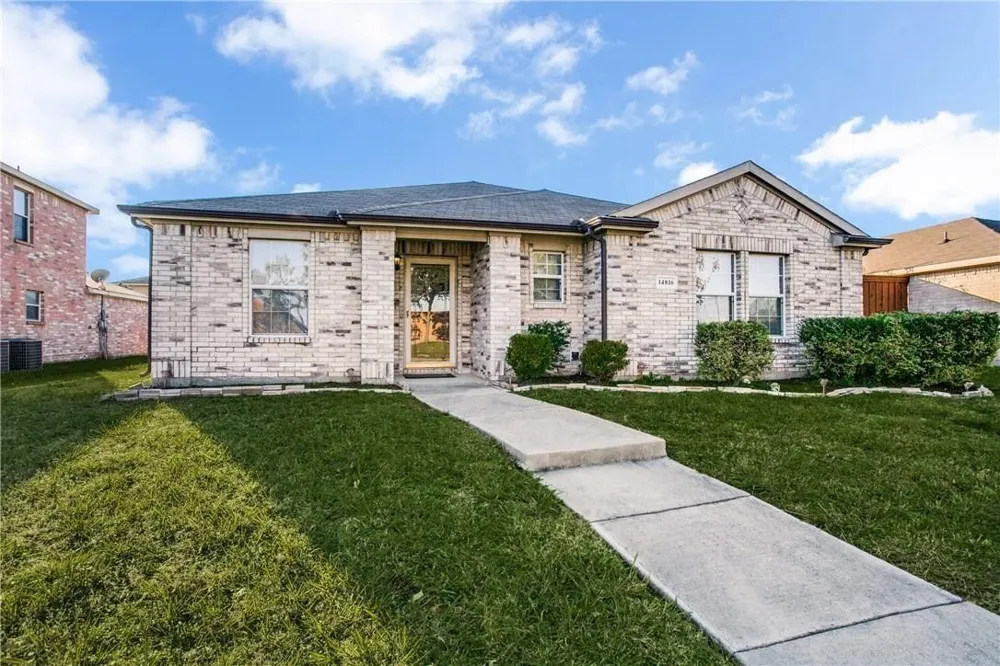 14816 S Spring Ridge Circle Balch Springs, TX 75180