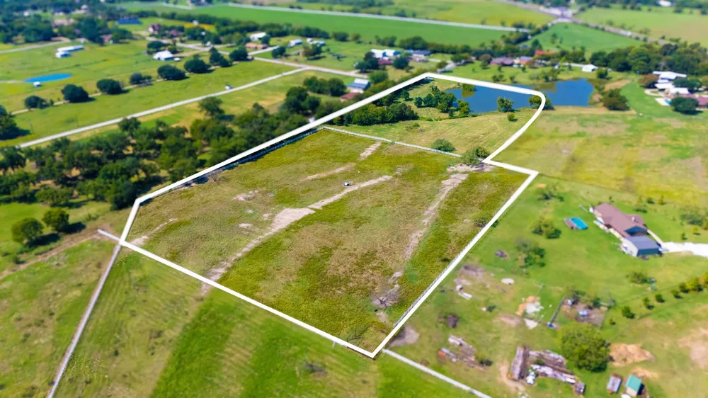 3475 Sauls Aubrey, TX 76228