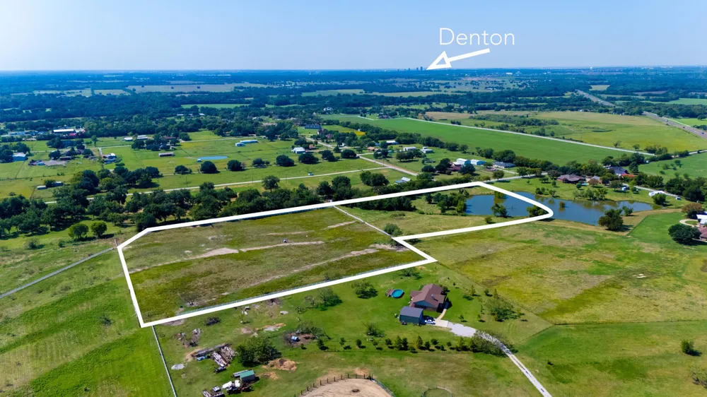 3475 Sauls Aubrey, TX 76228