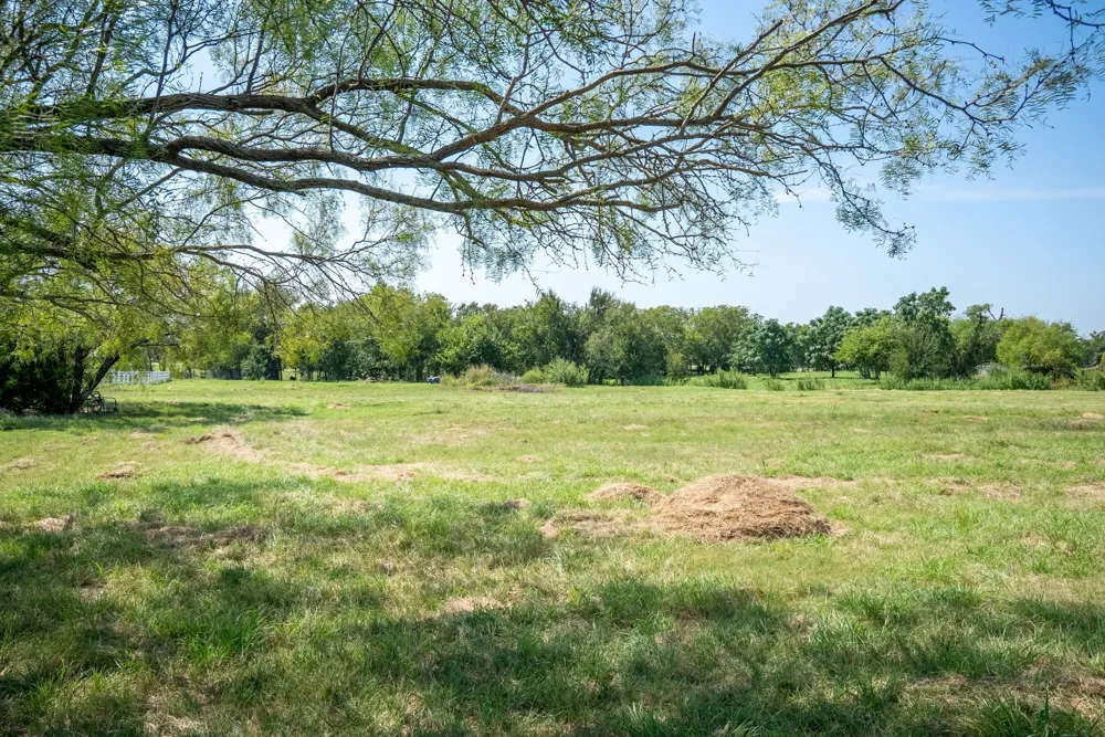 3475 Sauls Aubrey, TX 76228