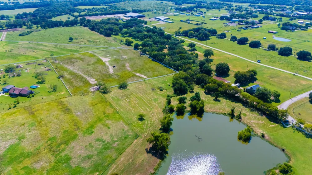 3475 Sauls Aubrey, TX 76228