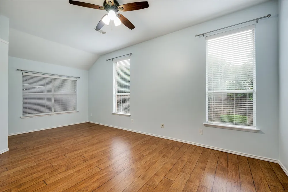 1617 Redwood Drive Corinth, TX 76210