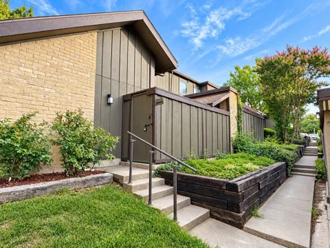 4653 Country Creek Drive #1124
