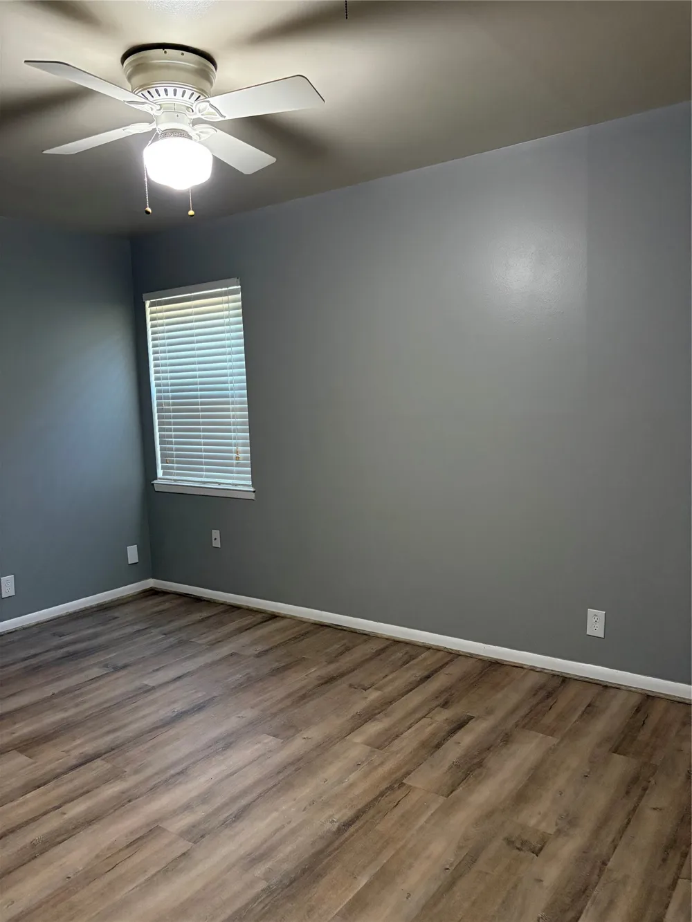 125 Glenhaven Drive Azle, TX 76020