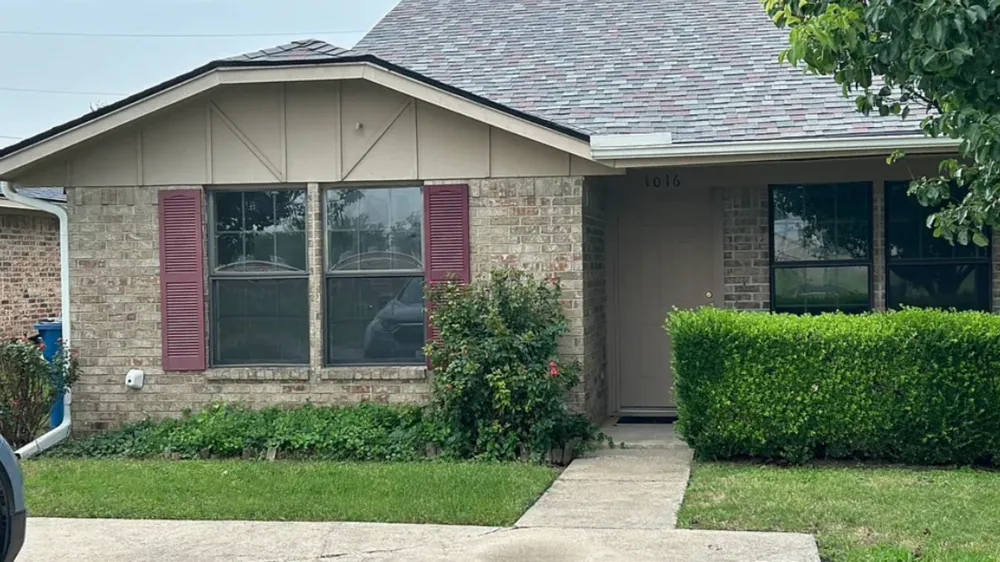 1016 Wood Street Sanger, TX 76266