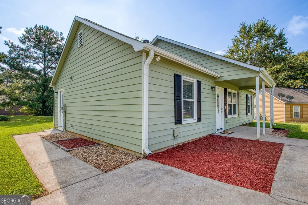 32 Oak ST Newnan, GA 30263