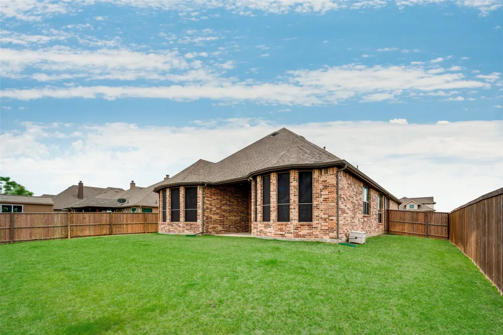 696 Dover Street Fate, TX 75189