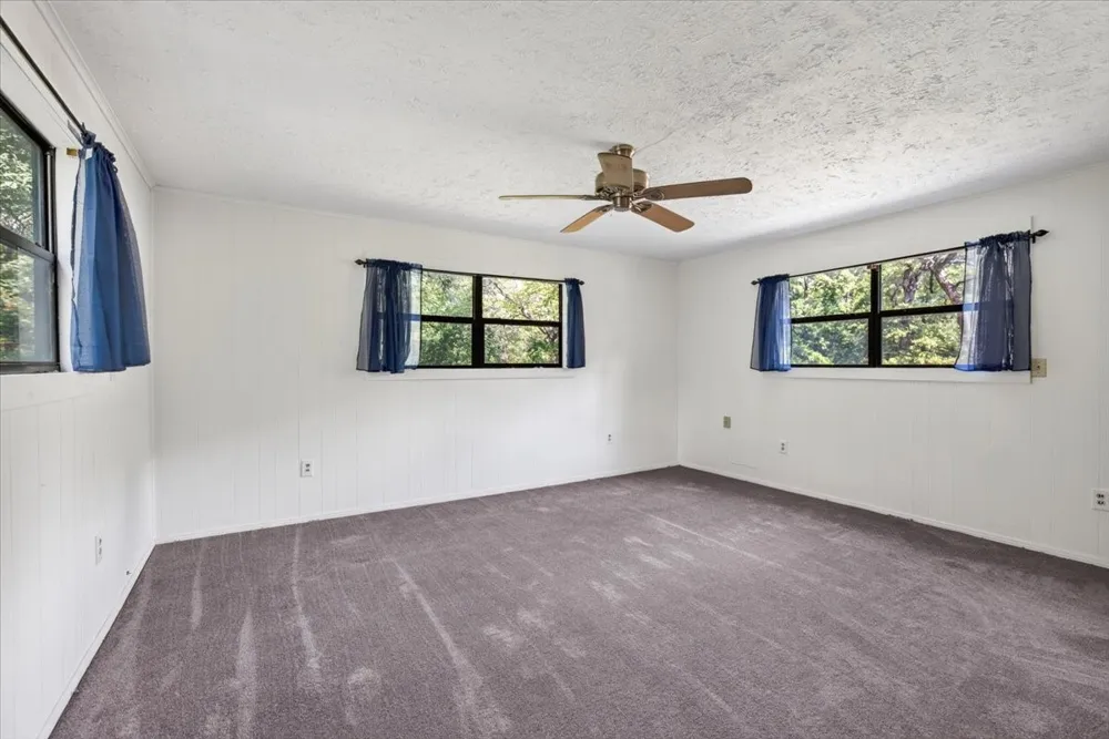 110 Hidalgo Loop Payne Springs, TX 75156