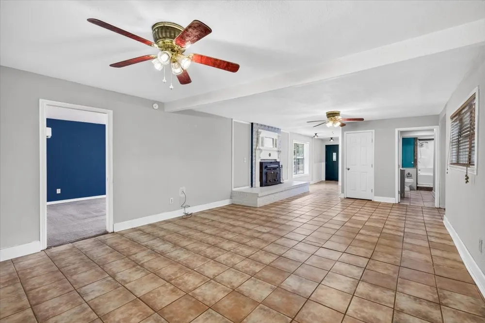 110 Hidalgo Loop Payne Springs, TX 75156