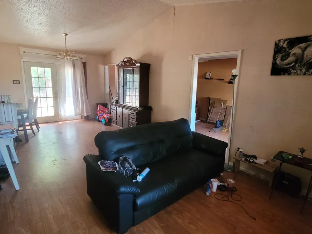 102 Buttercup Lane Dallas, TX 75217