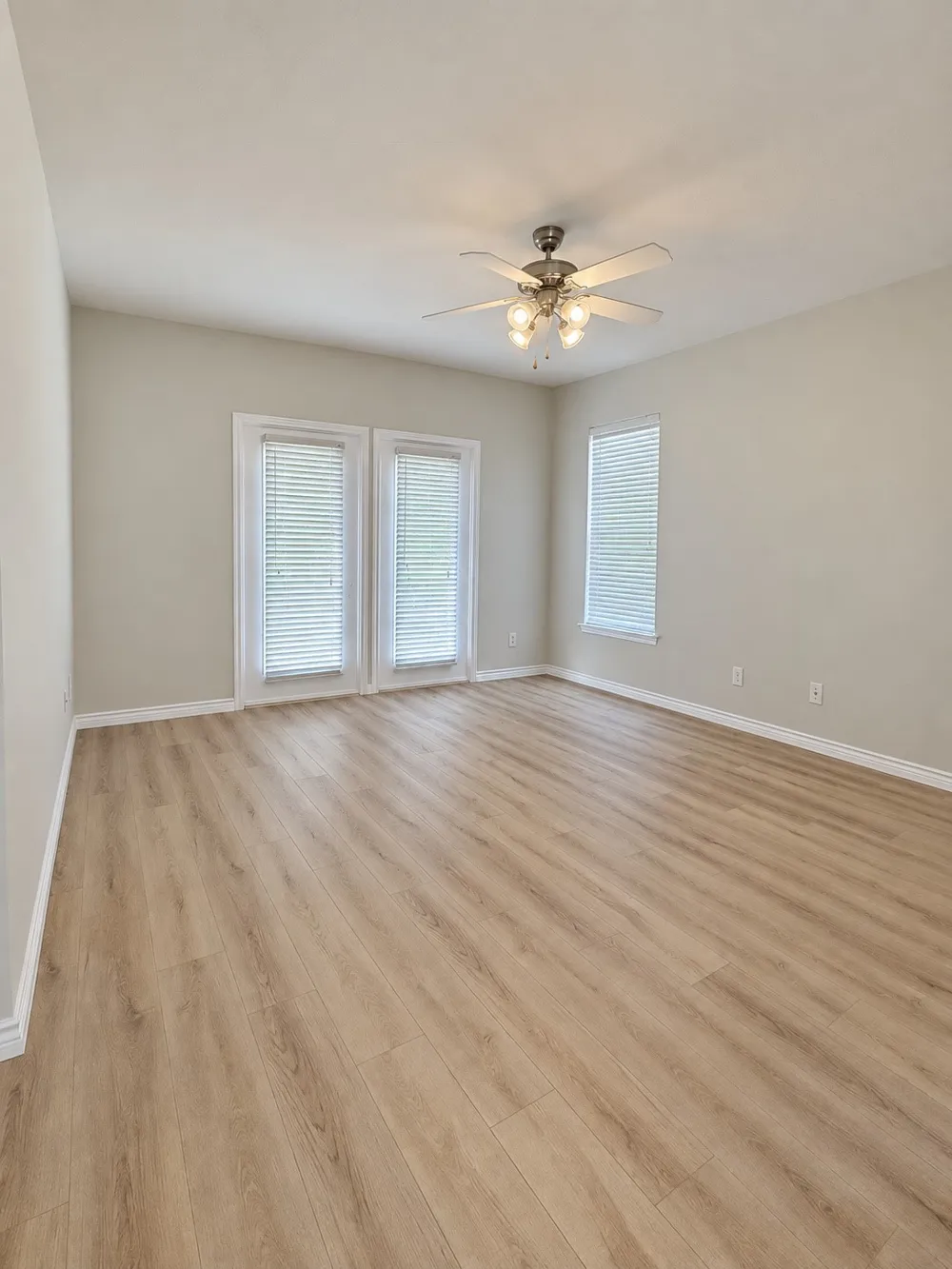 1911 Plantation Parkway Savannah, TX 76227