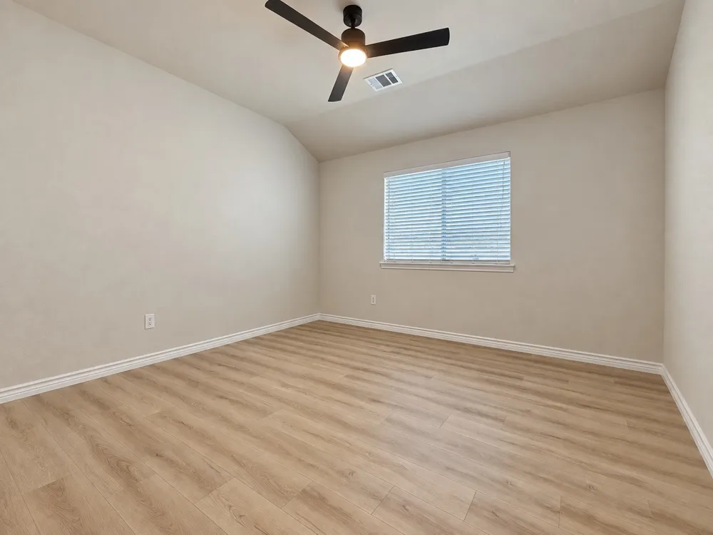 1911 Plantation Parkway Savannah, TX 76227