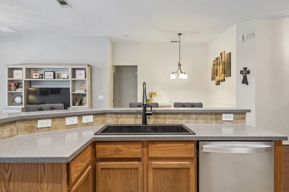 2748 Thorncreek Lane Fort Worth, TX 76177