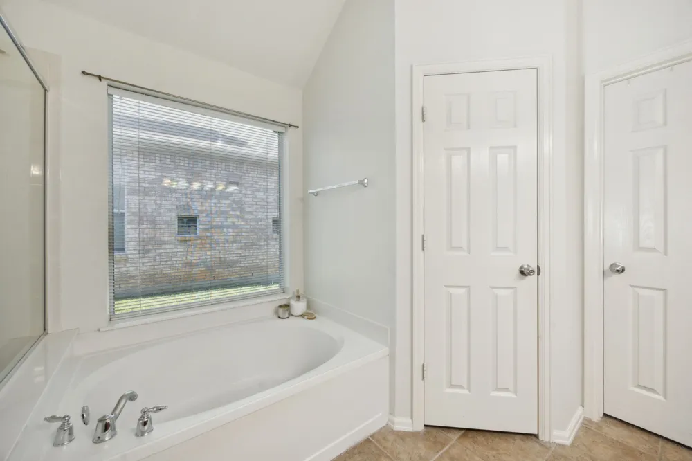 2748 Thorncreek Lane Fort Worth, TX 76177