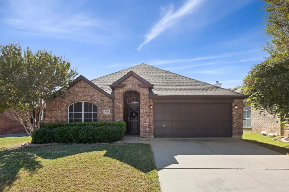 2748 Thorncreek Lane Fort Worth, TX 76177