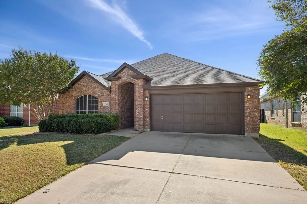 2748 Thorncreek Lane Fort Worth, TX 76177