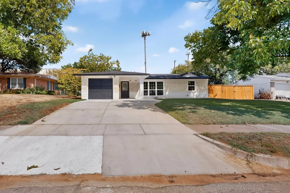 1514 Westwood Drive Irving, TX 75060