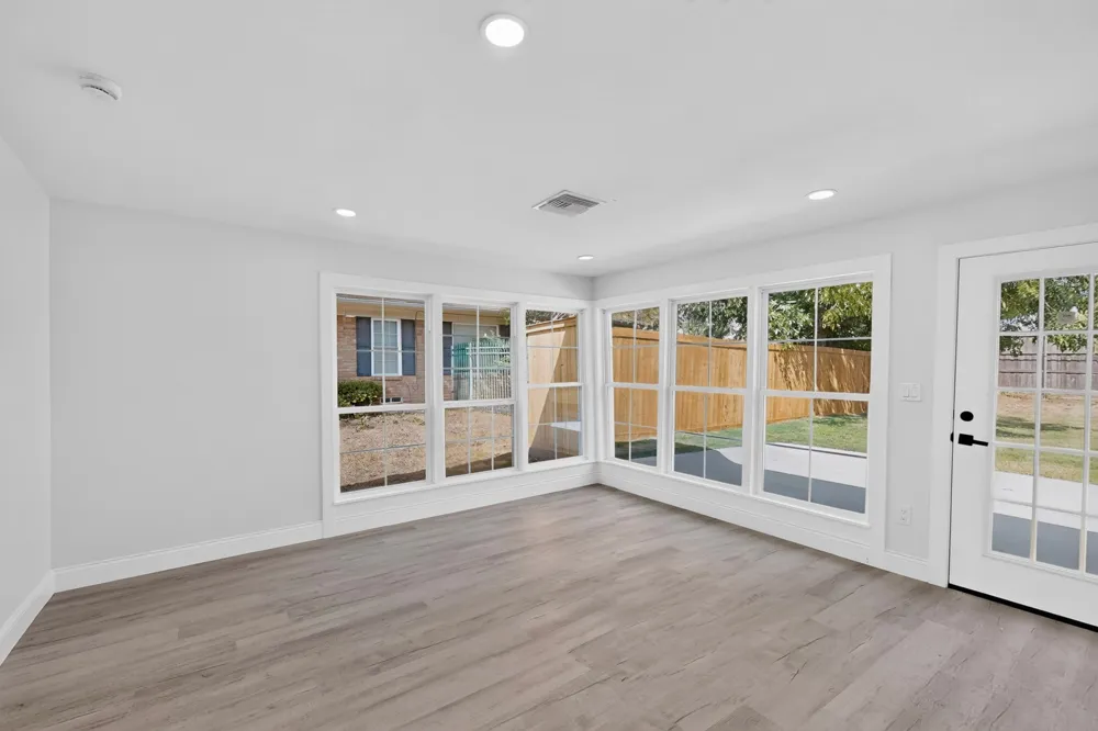 1514 Westwood Drive Irving, TX 75060