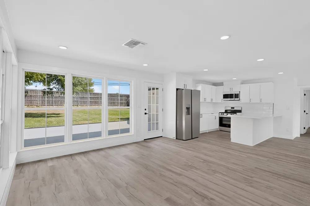 1514 Westwood Drive Irving, TX 75060