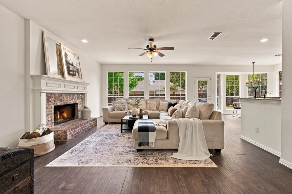 2201 Sagebrush Drive Flower Mound, TX 75028