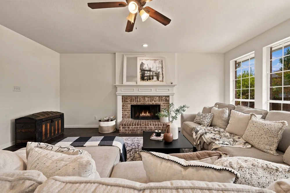 2201 Sagebrush Drive Flower Mound, TX 75028