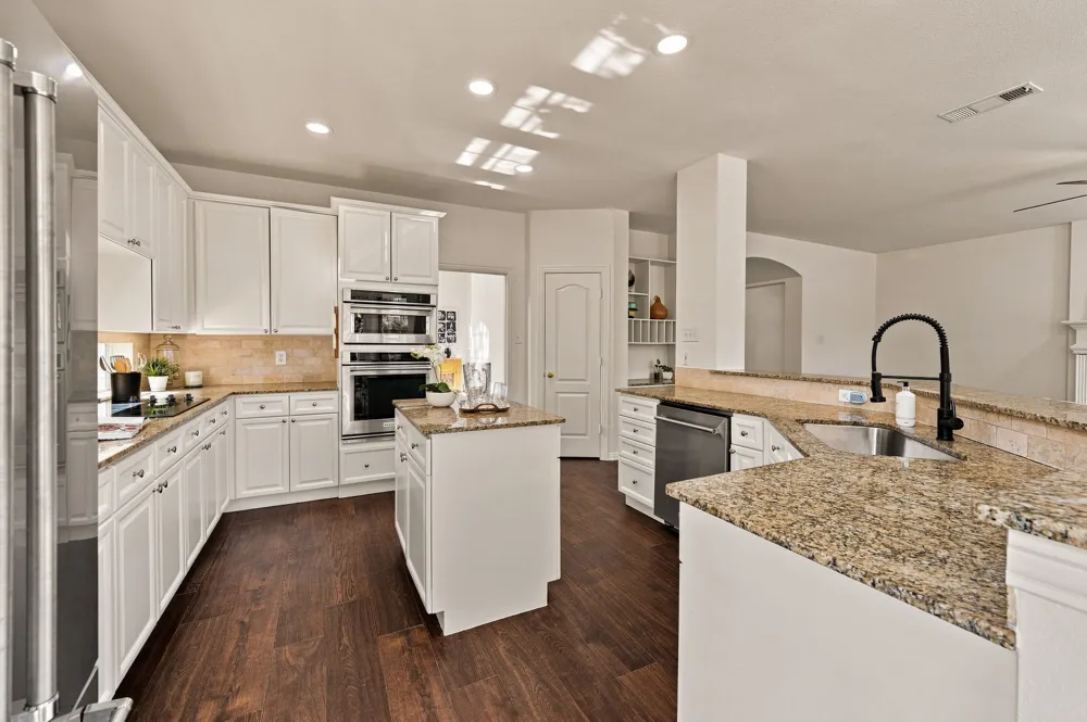 2201 Sagebrush Drive Flower Mound, TX 75028