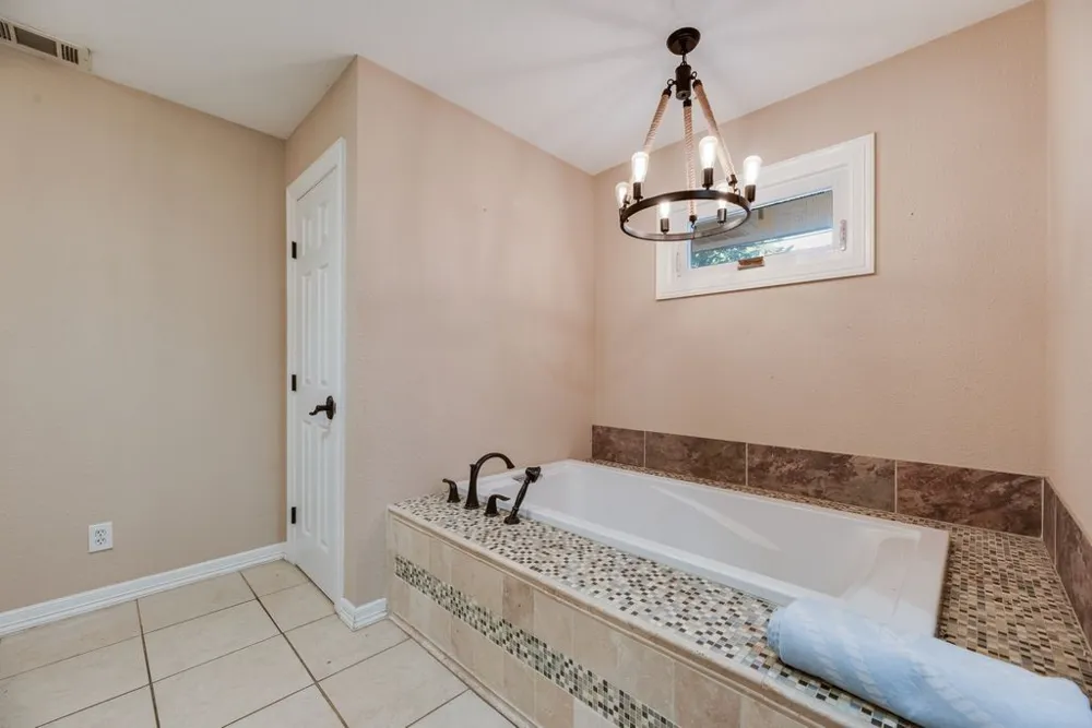 3220 Timberview Drive Corinth, TX 76210