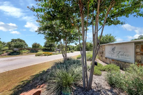 Lakeway Drive