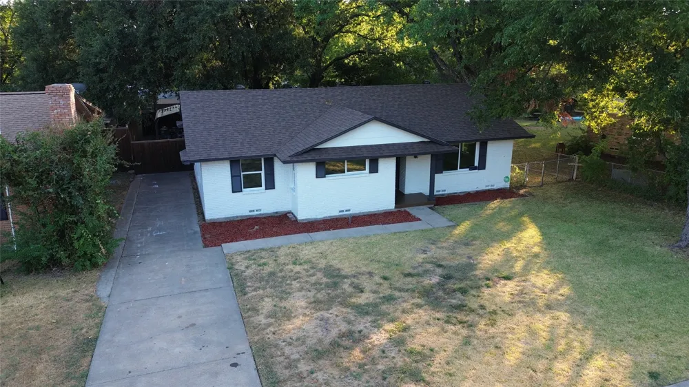 1240 Tosch Lane Mesquite, TX 75149