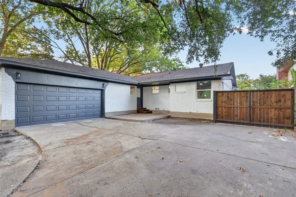 1240 Tosch Lane Mesquite, TX 75149