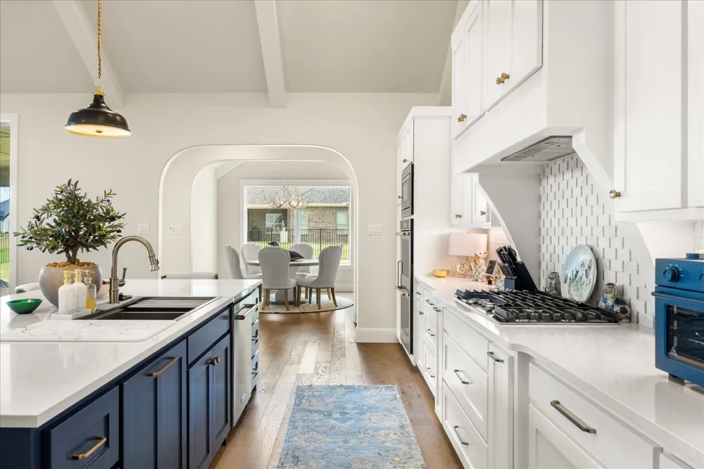2703 Village Road Granbury, TX 76049
