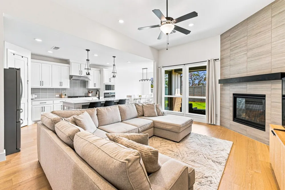 8716 Bur Oak Drive Justin, TX 76247