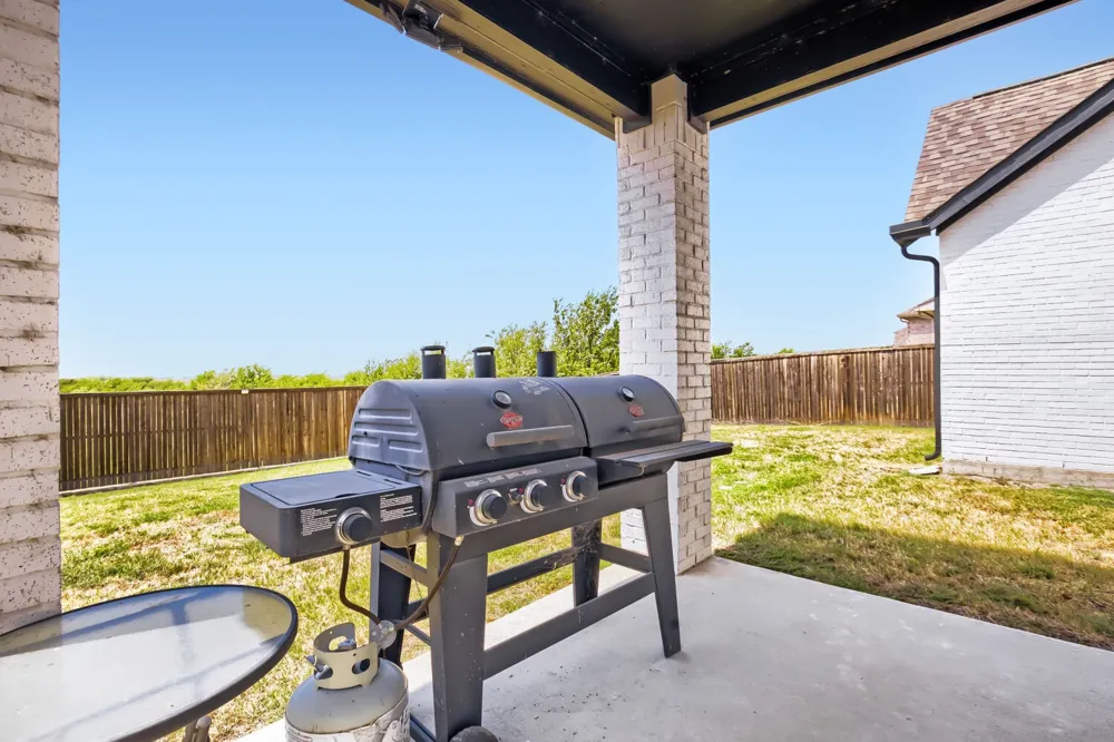 1211 Rushcroft Way Forney, TX 75126