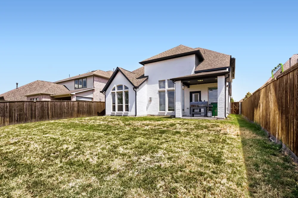 1211 Rushcroft Way Forney, TX 75126