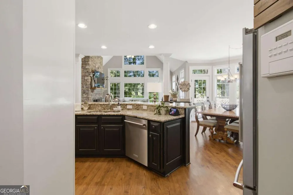 103 Grandmar Chase Canton, GA 30115