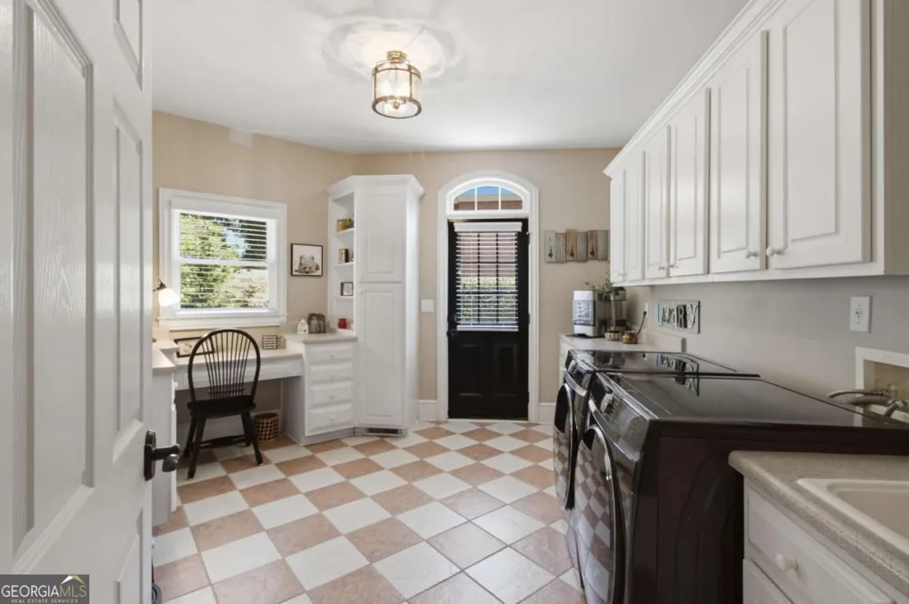 103 Grandmar Chase Canton, GA 30115