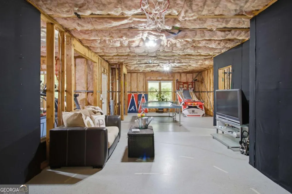 103 Grandmar Chase Canton, GA 30115